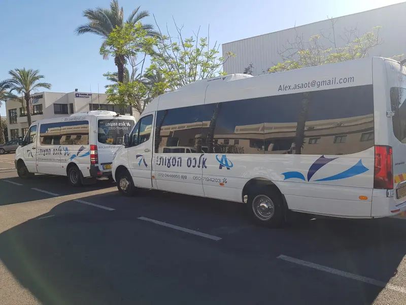רכב הסעות לחברות